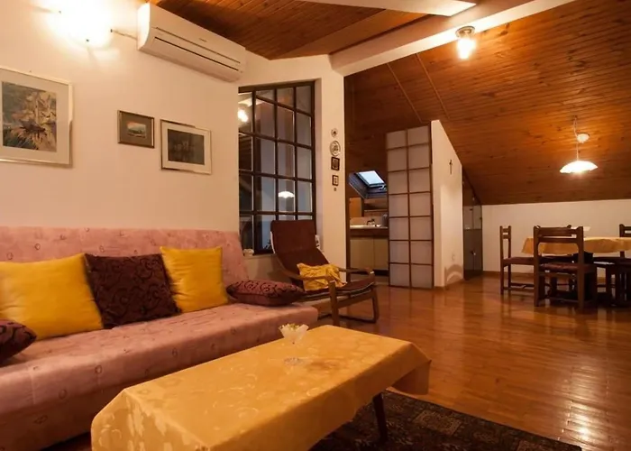 Ruhige Mit Herrlicher Aussicht By Interhome * Split