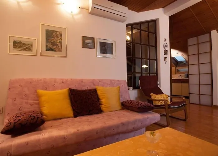 Ruhige Mit Herrlicher Aussicht By Interhome Appartamento