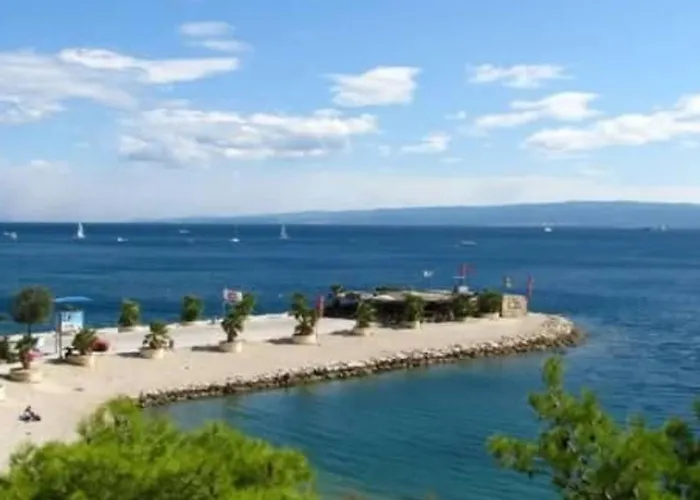 Ruhige Mit Herrlicher Aussicht By Interhome *